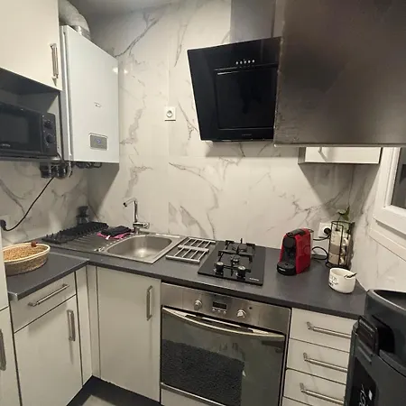 Lägenhet 30 M2 *